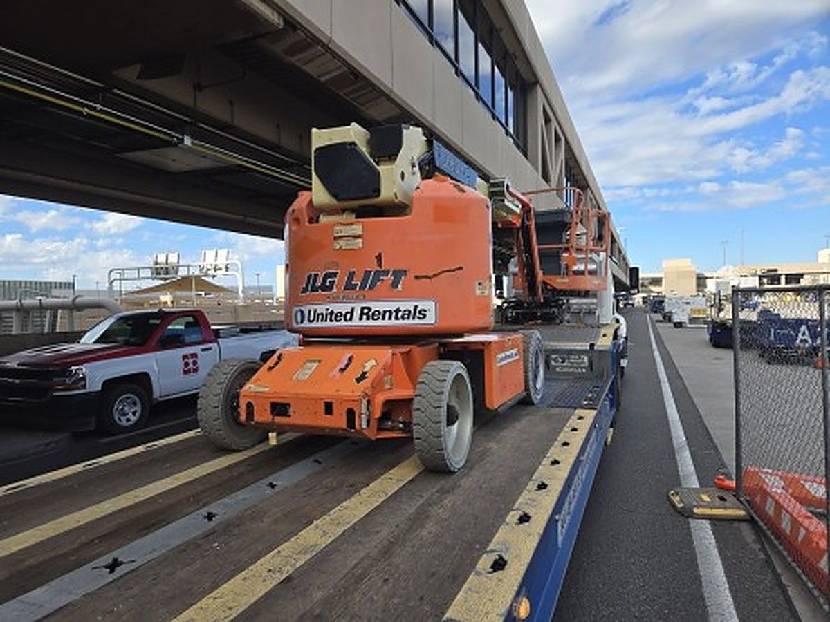 JLG E400AJPN photo 5