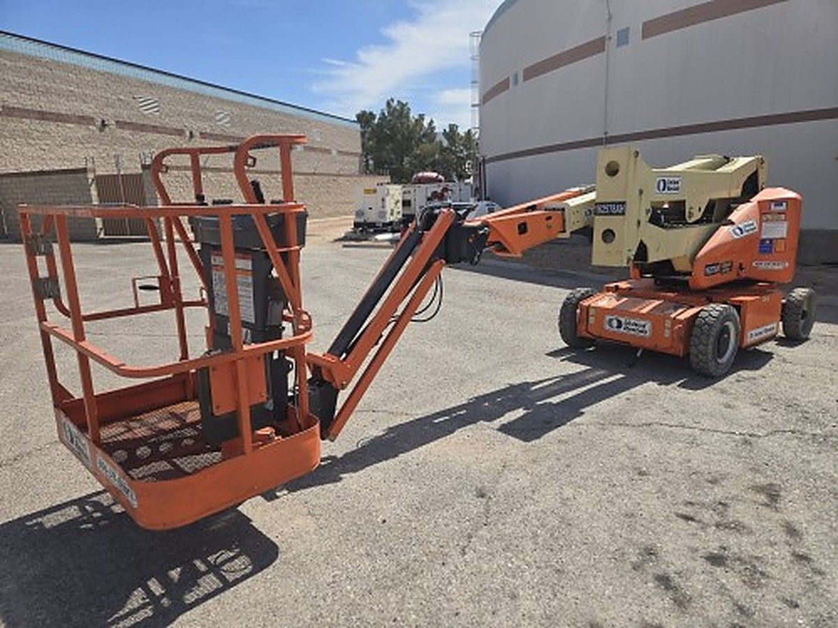 JLG E400AJPN photo 4