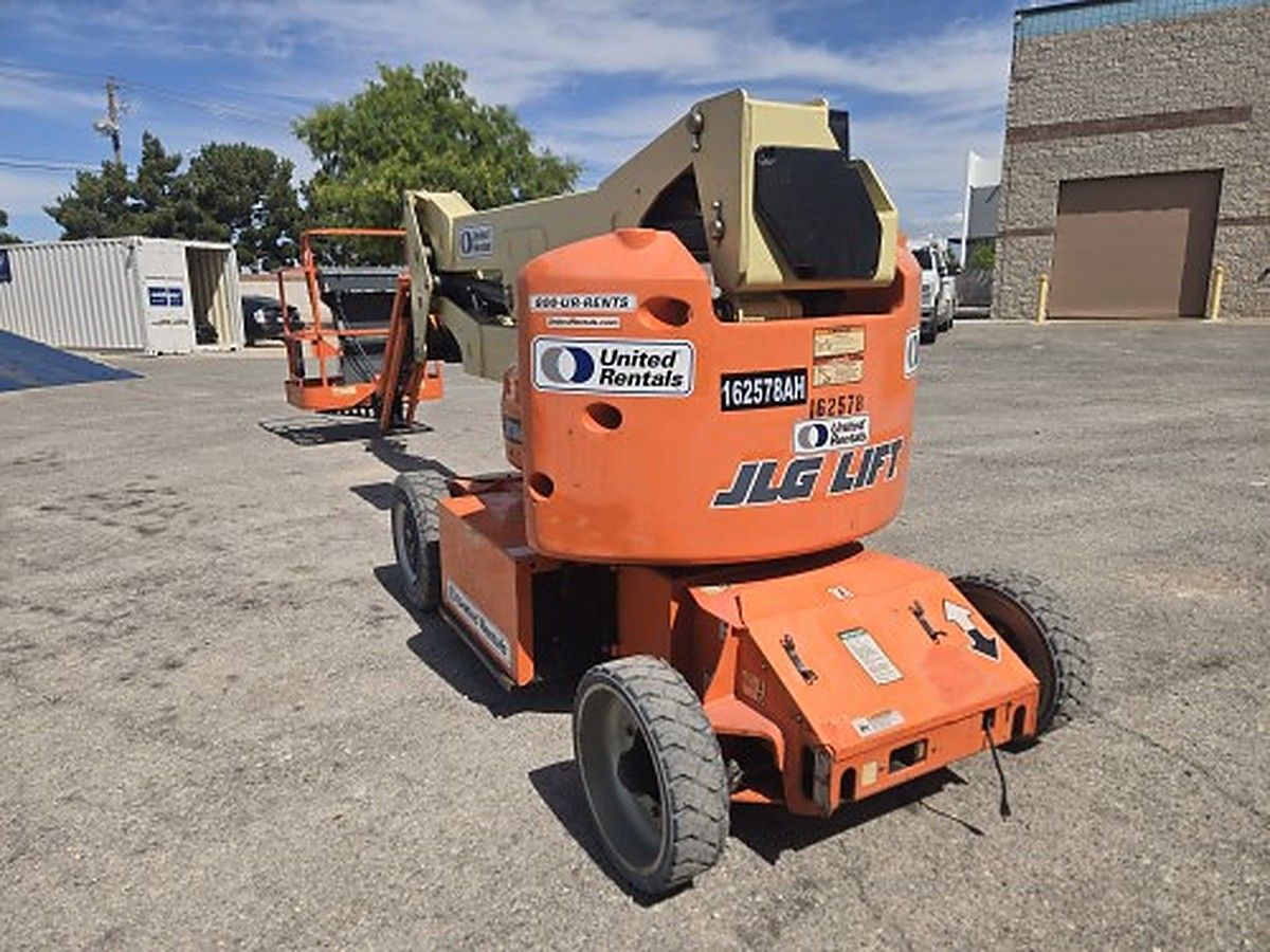 JLG E400AJPN photo 5
