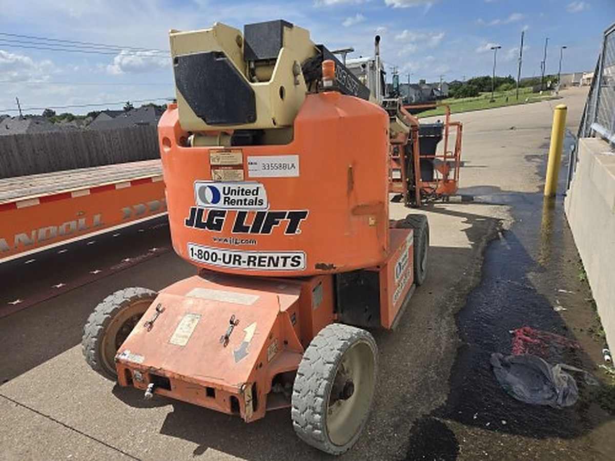 JLG E400AJPN photo 6