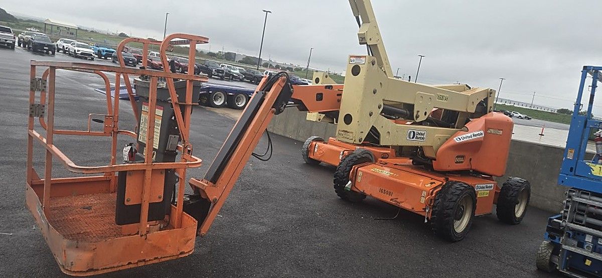 2016 JLG E450AJ for sale in Las Vegas, NV
