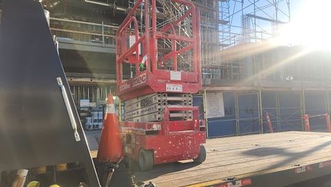 2016 MEC 1330SE Scissor Lift 10-13' Electric