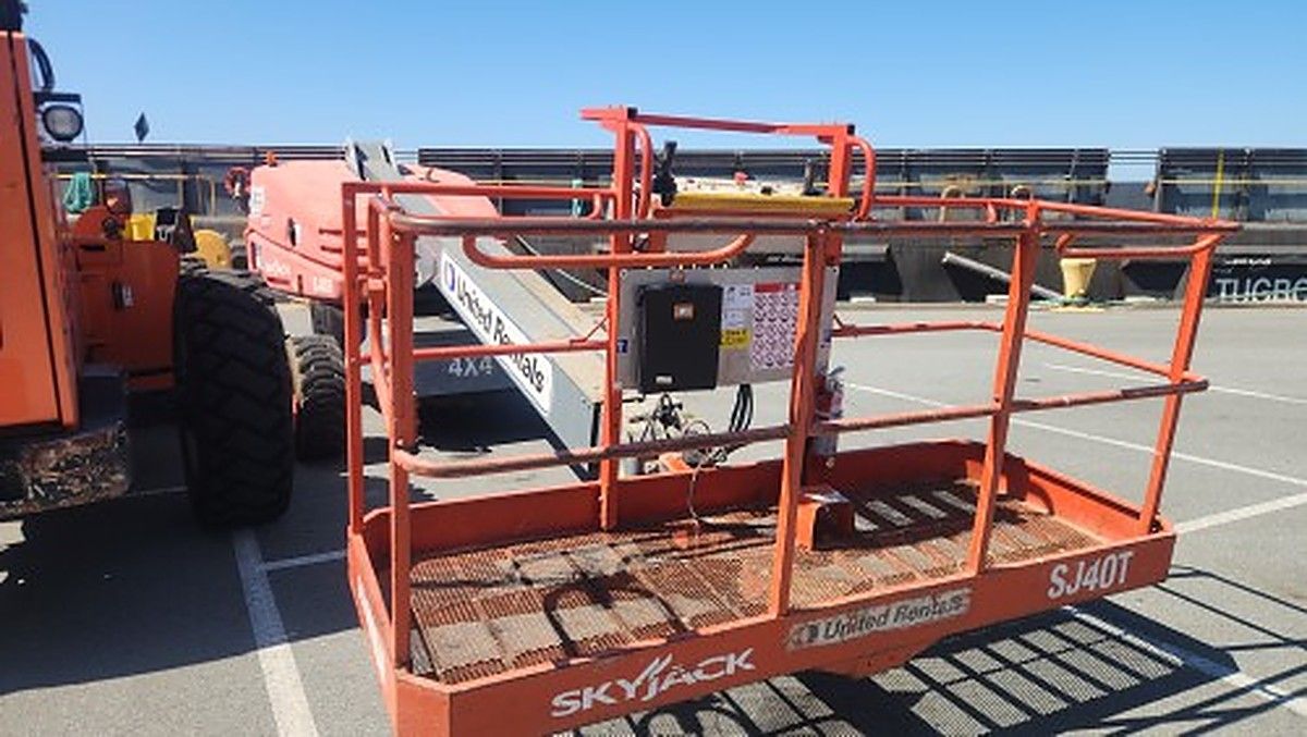 SKYJACK SJ40T photo 10