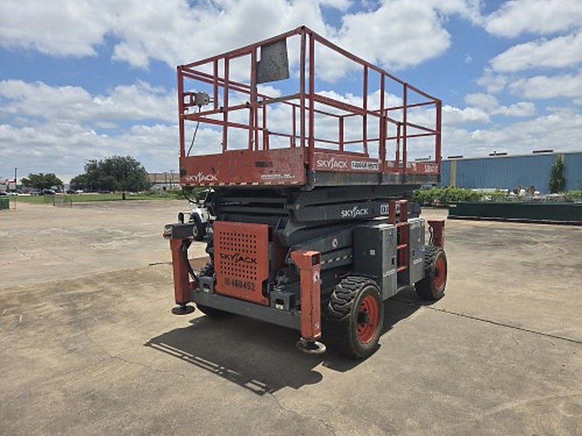 2016 SKYJACK SJ8841RT for sale in Las Vegas, NV