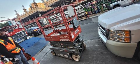 2016 SKYJACK SJIII3219 Scissor Lift 19' Electric