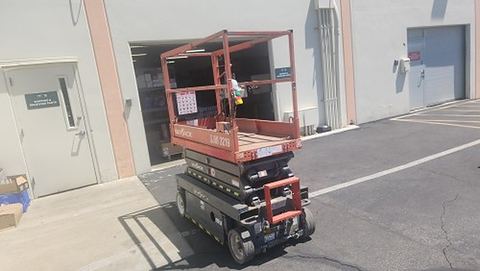 2016 SKYJACK SJIII3219 Scissor Lift 19' Electric