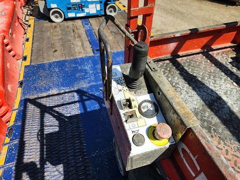 2016 SKYJACK SJIII3219 Scissor Lift 19' Electric