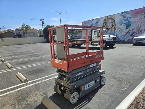 2016 SKYJACK SJIII3219 Scissor Lift 19' Electric
