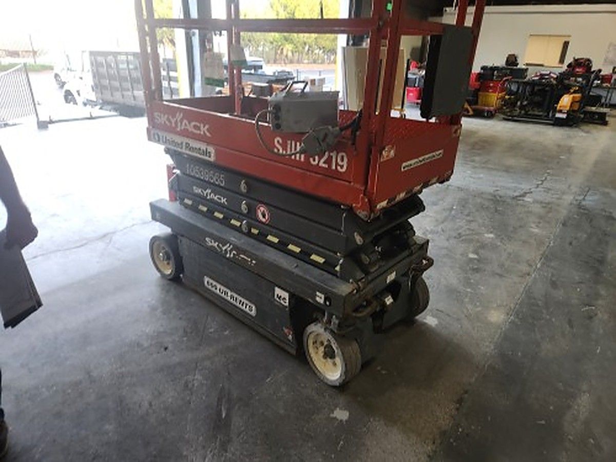 2016 SKYJACK SJIII3219 for sale in Las Vegas, NV