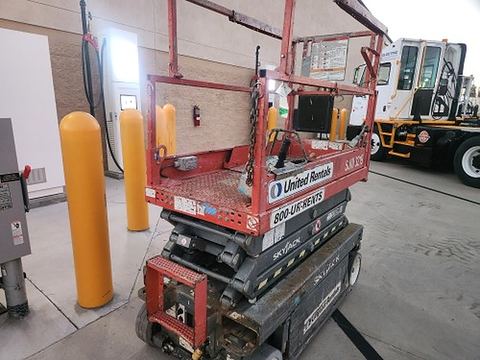 2016 SKYJACK SJIII3219 Scissor Lift 19' Electric