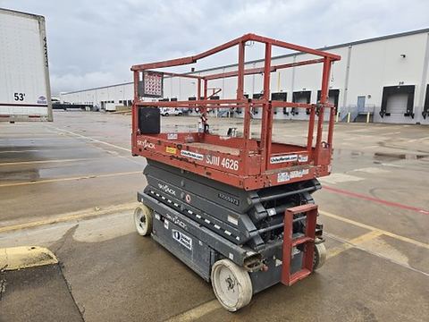 2016 SKYJACK SJIII4626 Scissor Lift 24-26' Electric 46-68" Wide