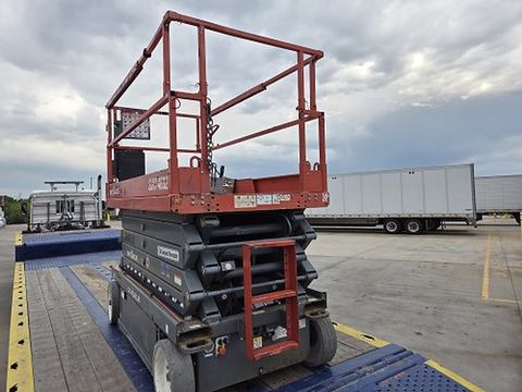 2016 SKYJACK SJIII4632 Scissor Lift 30-35' Electric 46-48" Wide