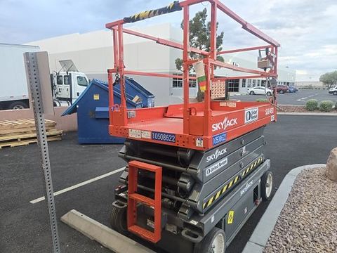 2016 SKYJACK SJIII4632 Scissor Lift 30-35' Electric 46-48" Wide