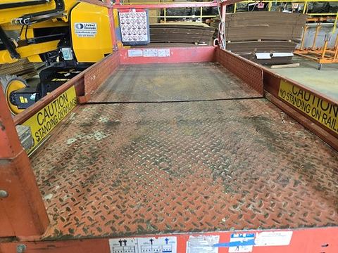 2016 SKYJACK SJIII4632 Scissor Lift 30-35' Electric 46-48" Wide
