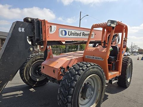 2016 SKYTRAK 6042 Forklift Variable Reach 6000# 40-49'