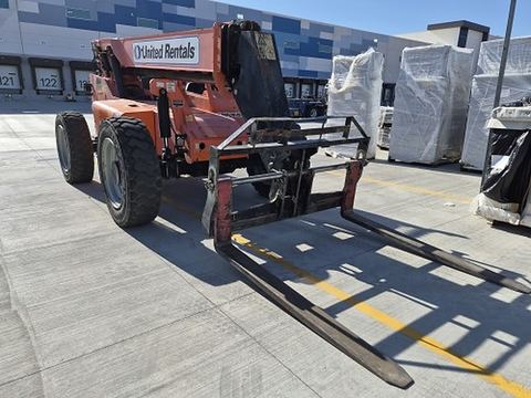 2016 SKYTRAK 6042 Forklift Variable Reach 6000# 40-49'