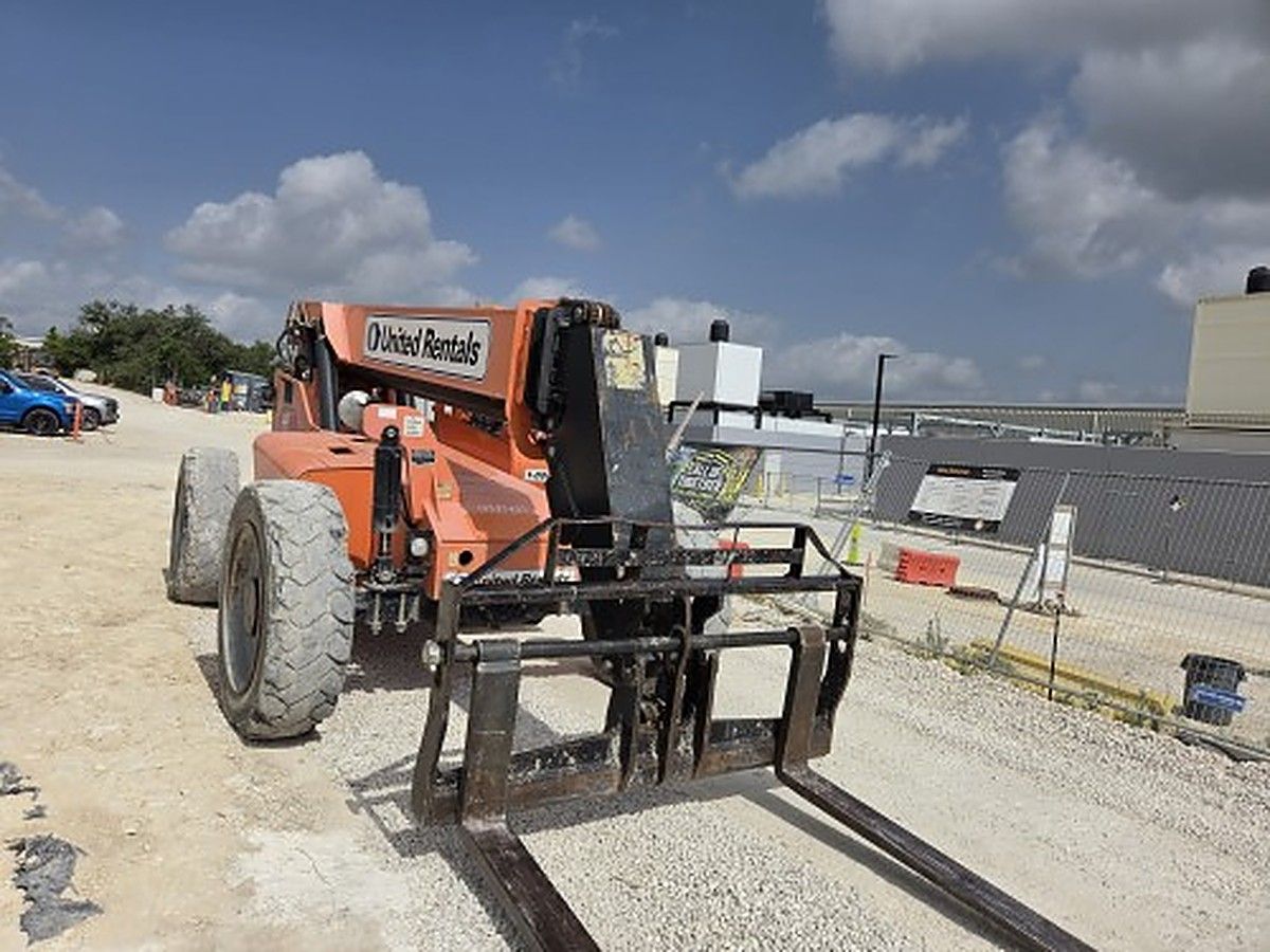 SKYTRAK 6042 photo 3