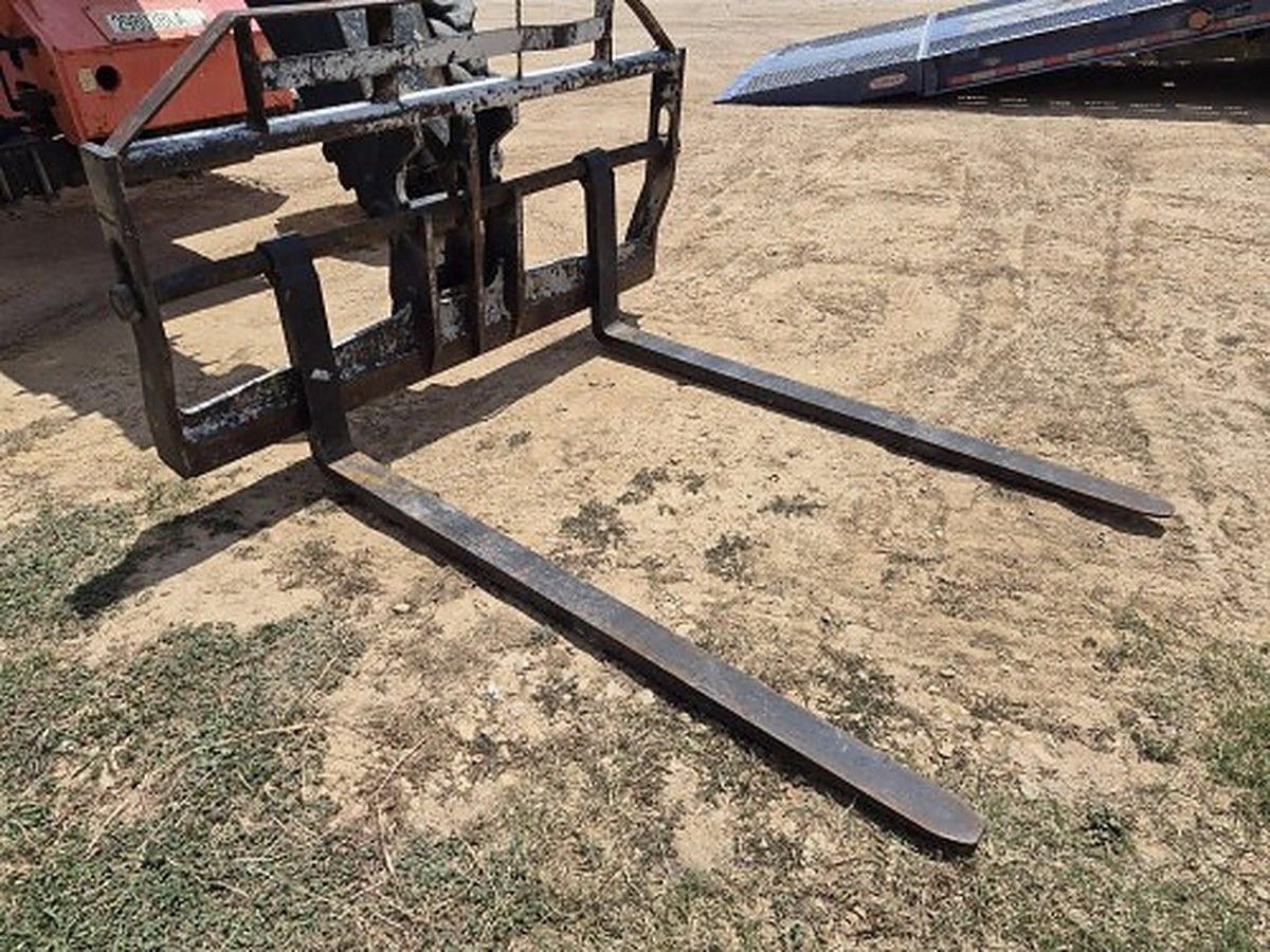 SKYTRAK 6042 photo 5