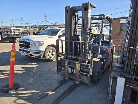 2016 TOYOTA 8FD35U Forklift Whse 8000# Diesel