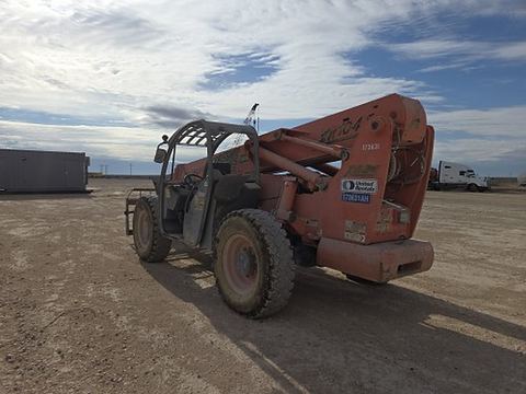 2016 XTREME XR1045 Forklift Variable Reach 10000# 40-49'