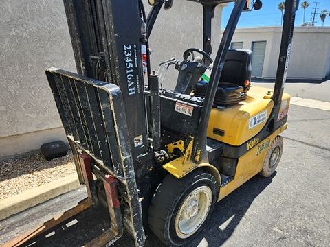 2016 YALE GDPO50VX Forklift Whse 5000# Diesel