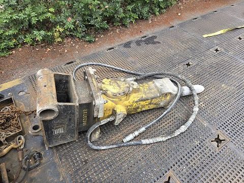2017 ATLASCOPCO SB 452 for sale