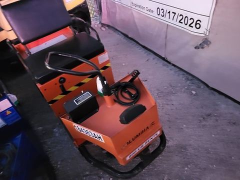 2017 COLUMBIA EX21-T-24 Industrial Electric Cart 3 Wheeled