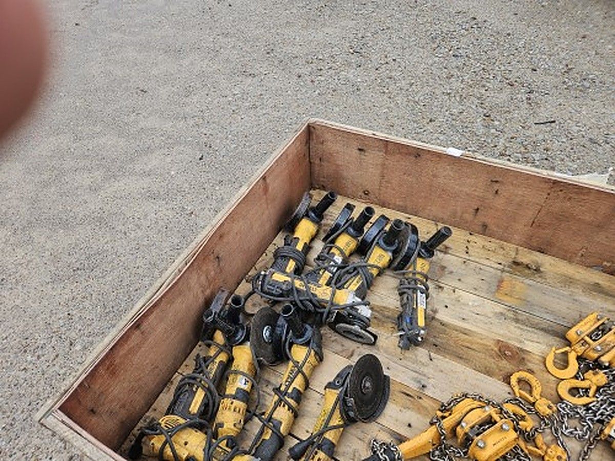 DEWALT DWE43066N photo 2