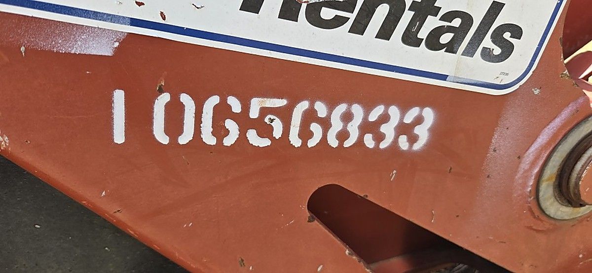 DITCHWITCH C14 photo 2