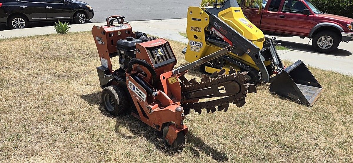 DITCHWITCH C14 photo 7