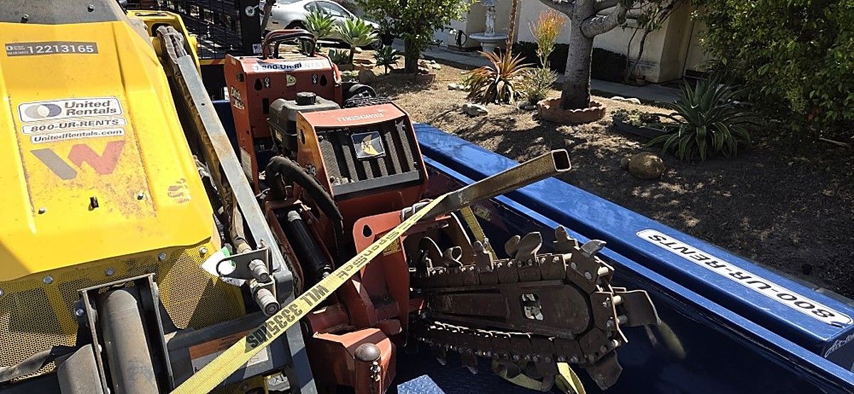 DITCHWITCH C14 photo 10