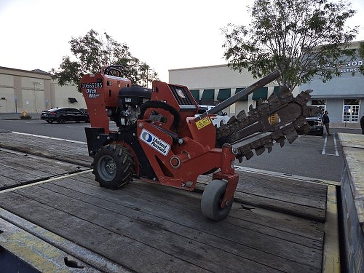 2017 DITCHWITCH C14 for sale in Las Vegas, NV
