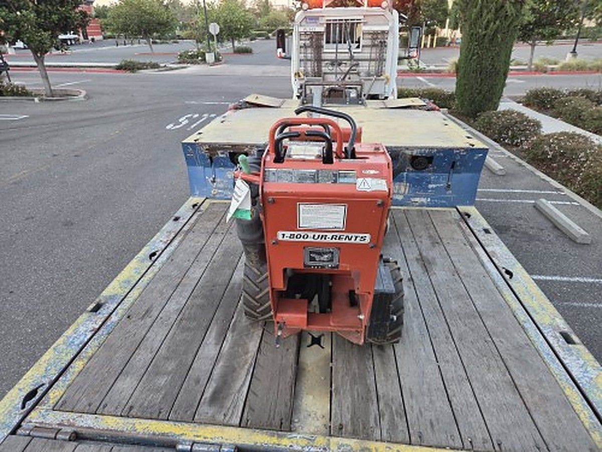 DITCHWITCH C14 photo 4