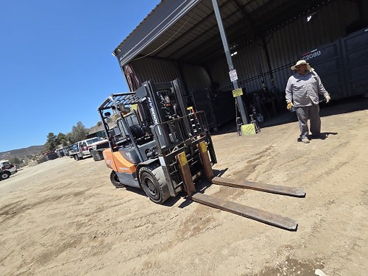 DOOSAN D55C-7 photo 9