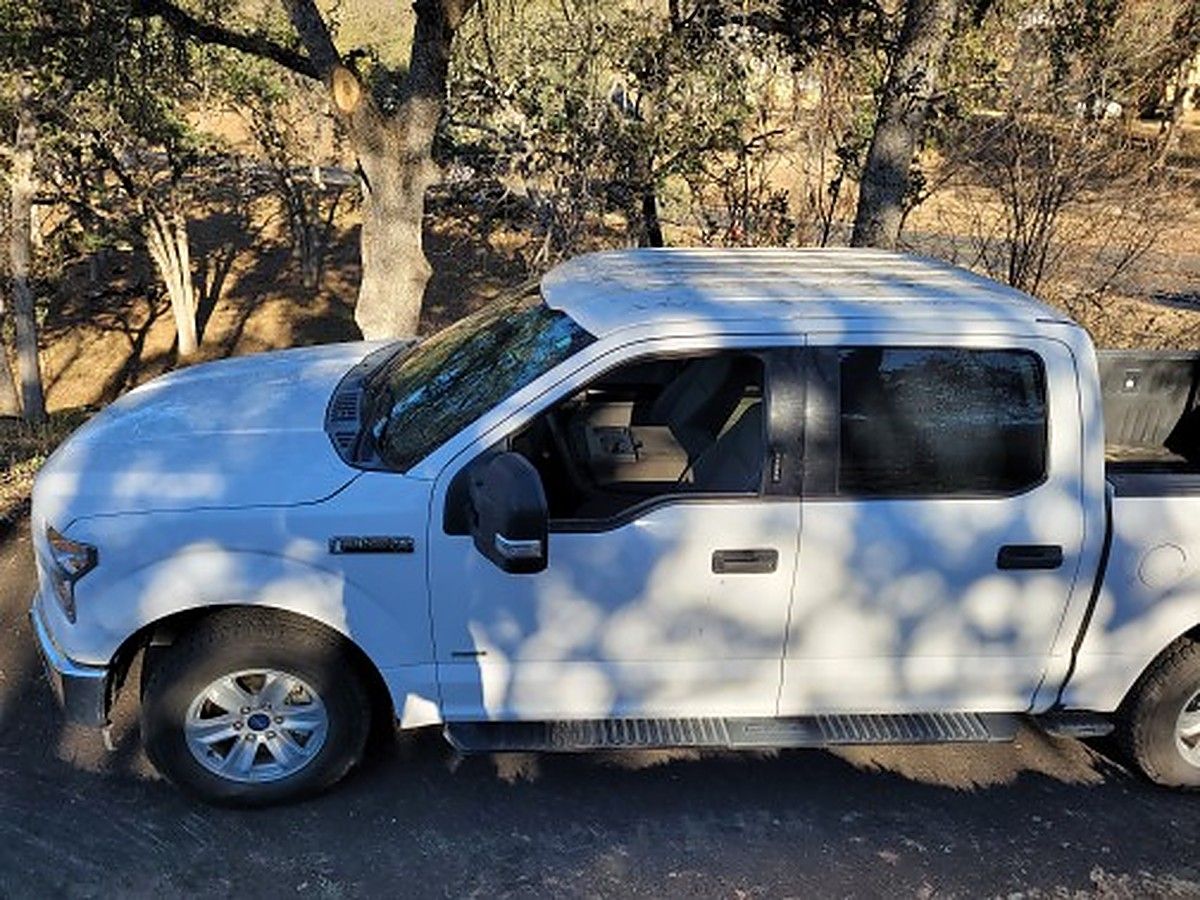 FORD F150CREWXLTGRWD photo 6
