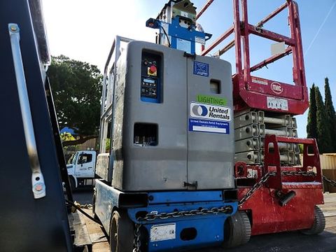 2017 GENIE GR-12 Vertical Lift 12' Elec Self Propelled