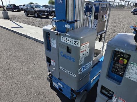 2017 GENIE GR-20 Vertical Lift 18-20' Elec Self Propelled