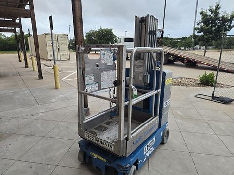 2017 GENIE GR-20 Vertical Lift 18-20' Elec Self Propelled