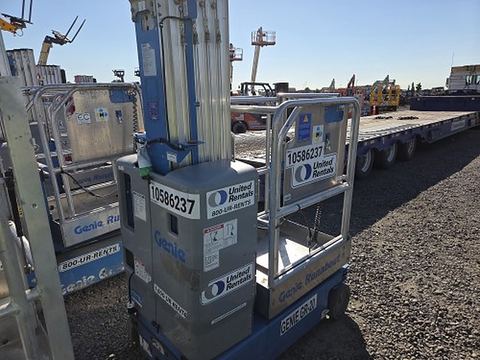 2017 GENIE GR-20 Vertical Lift 18-20' Elec Self Propelled