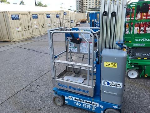 2017 GENIE GR-20 Vertical Lift 18-20' Elec Self Propelled