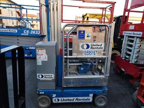 2017 GENIE GR-20 Vertical Lift 18-20' Elec Self Propelled
