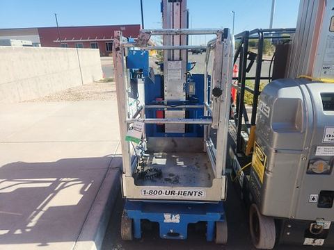 2017 GENIE GR-20 Vertical Lift 18-20' Elec Self Propelled