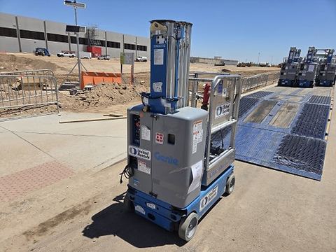 2017 GENIE GR-20 Vertical Lift 18-20' Elec Self Propelled
