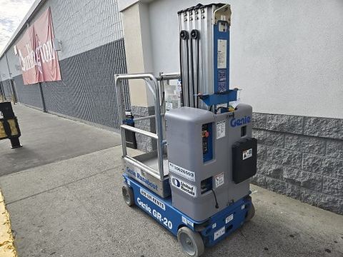 2017 GENIE GR-20 Vertical Lift 18-20' Elec Self Propelled