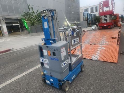 2017 GENIE GR-20 Vertical Lift 18-20' Elec Self Propelled