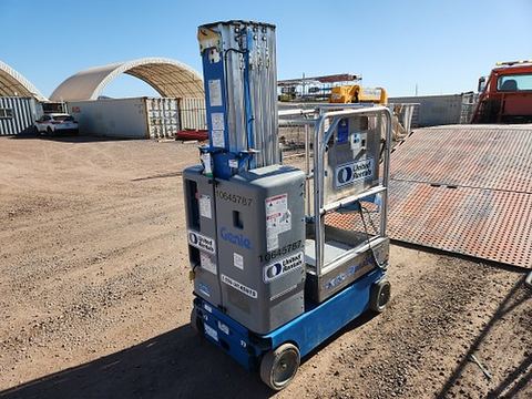2017 GENIE GR-20 Vertical Lift 18-20' Elec Self Propelled
