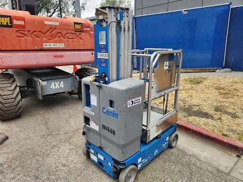 2017 GENIE GR-20 Vertical Lift 18-20' Elec Self Propelled
