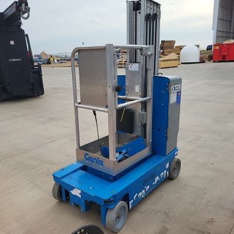 2017 GENIE GR-20 Vertical Lift 18-20' Elec Self Propelled