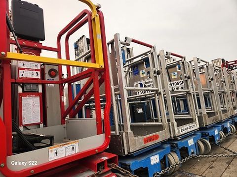 2017 GENIE GR-20 Vertical Lift 18-20' Elec Self Propelled