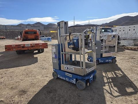 2017 GENIE GR-20 Vertical Lift 18-20' Elec Self Propelled